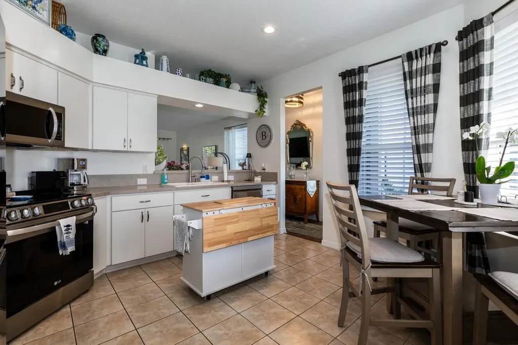 27601 Stoney Brook Drive Leesburg FL 34748