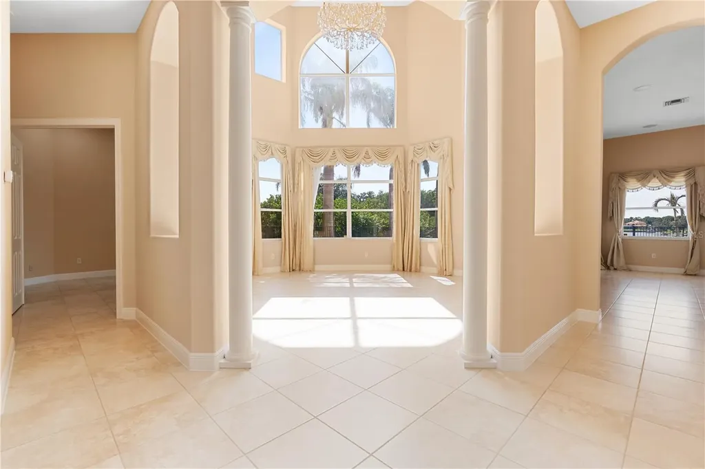 10603 Cayman Isle Court Tampa FL 33647