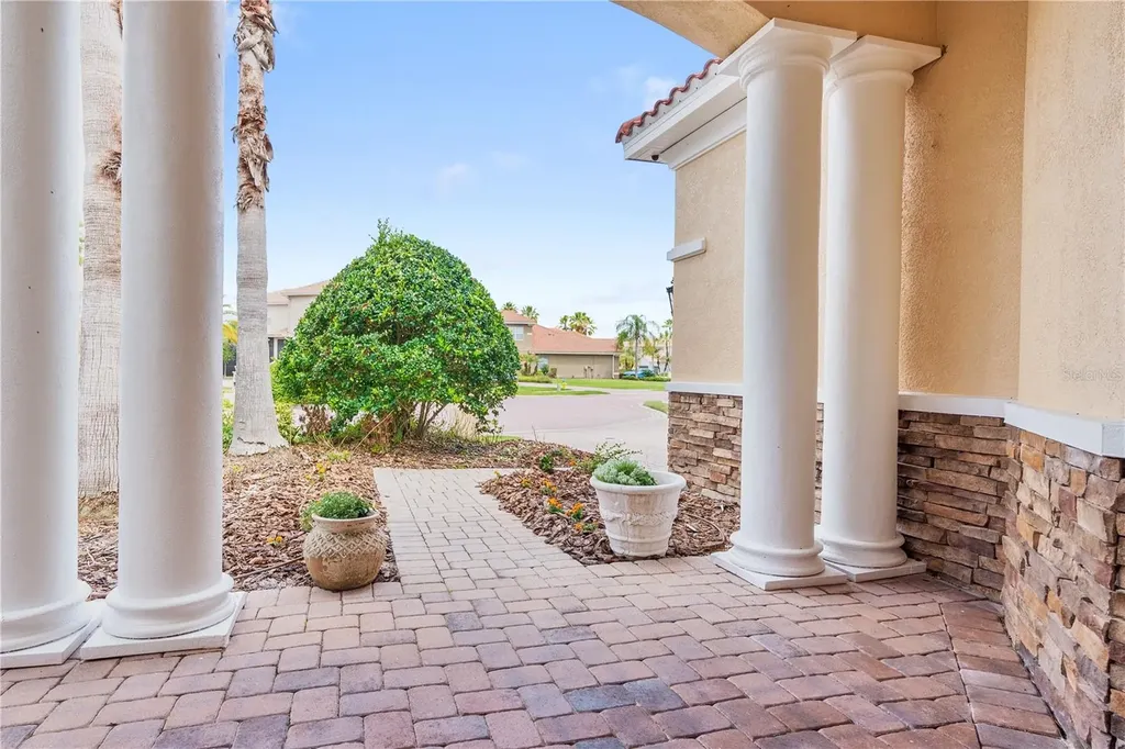 10603 Cayman Isle Court Tampa FL 33647