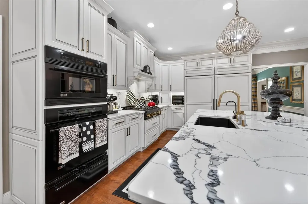 16203 Avila Boulevard Tampa FL 33613