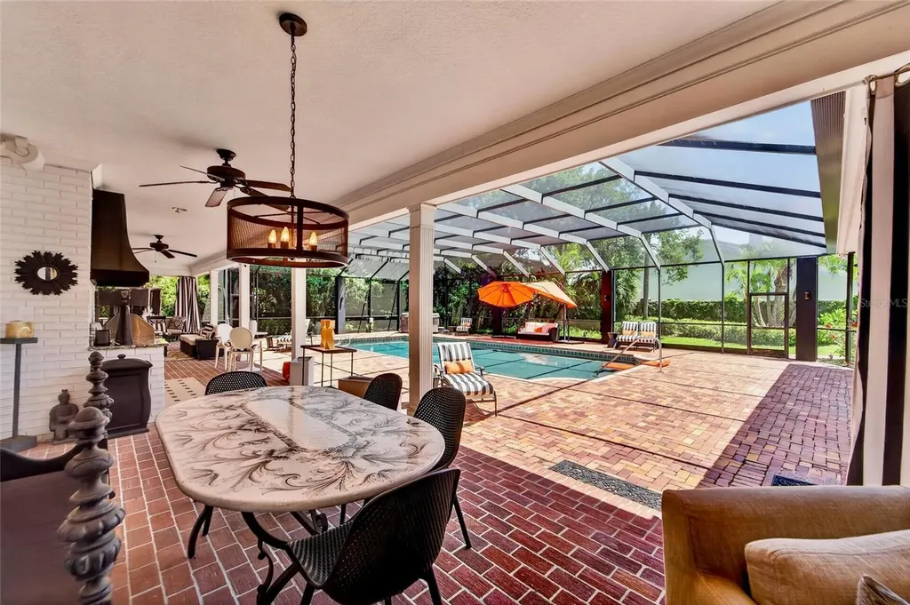 16203 Avila Boulevard Tampa FL 33613