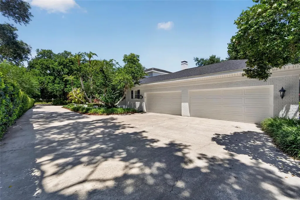 16203 Avila Boulevard Tampa FL 33613