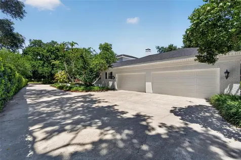 16203 Avila Boulevard Tampa FL 33613