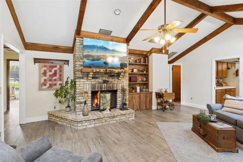 4909 Lake Gatlin Woods Court Orlando FL 32806