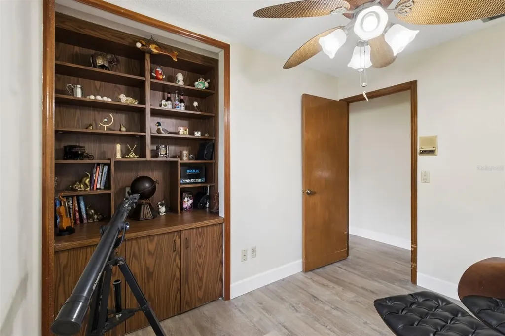 4909 Lake Gatlin Woods Court Orlando FL 32806