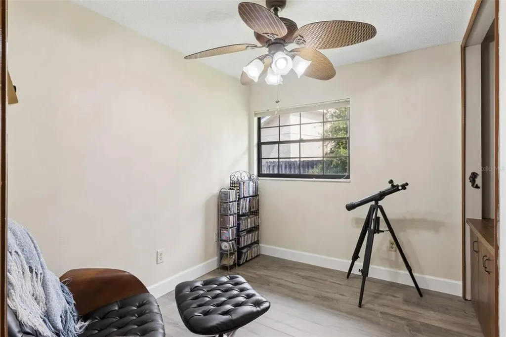 4909 Lake Gatlin Woods Court Orlando FL 32806