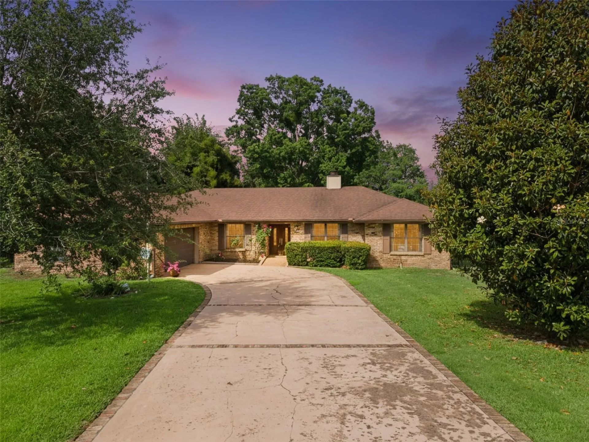 4909 Lake Gatlin Woods Court Orlando FL 32806