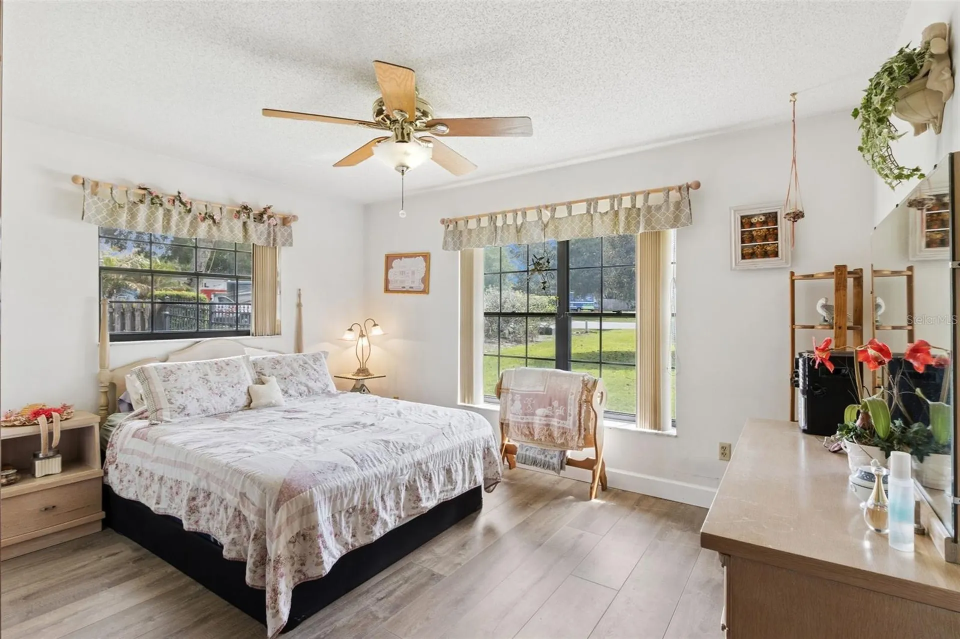 4909 Lake Gatlin Woods Court Orlando FL 32806