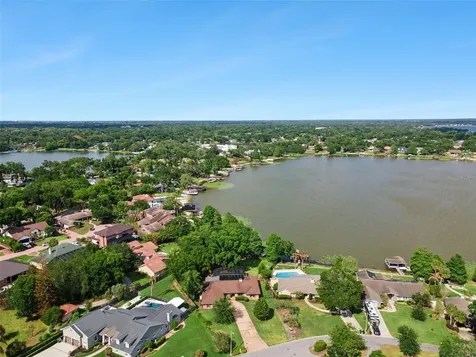 4909 Lake Gatlin Woods Court Orlando FL 32806