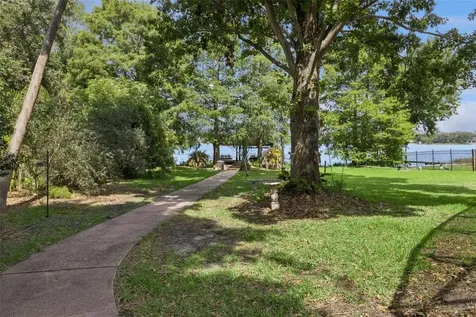4909 Lake Gatlin Woods Court Orlando FL 32806