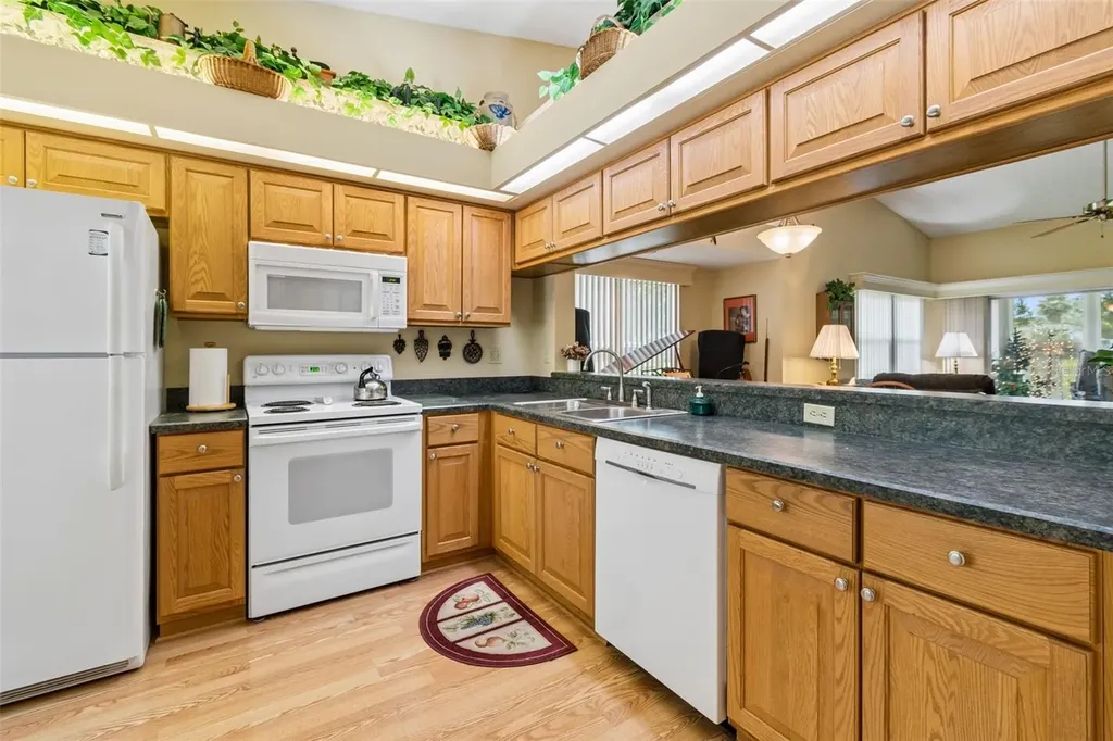 5213 Lochmead Terrace Zephyrhills FL 33541