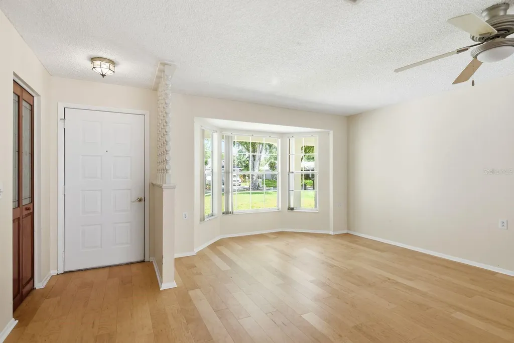 3836 Tarpon Pointe Circle Palm Harbor FL 34684