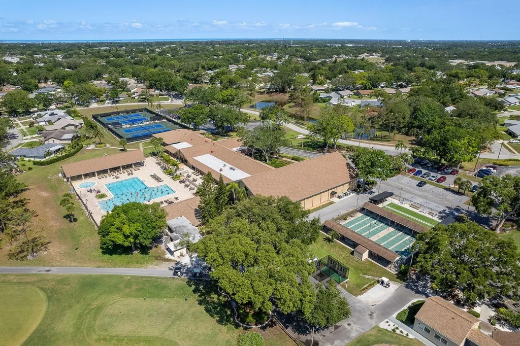 3836 Tarpon Pointe Circle Palm Harbor FL 34684