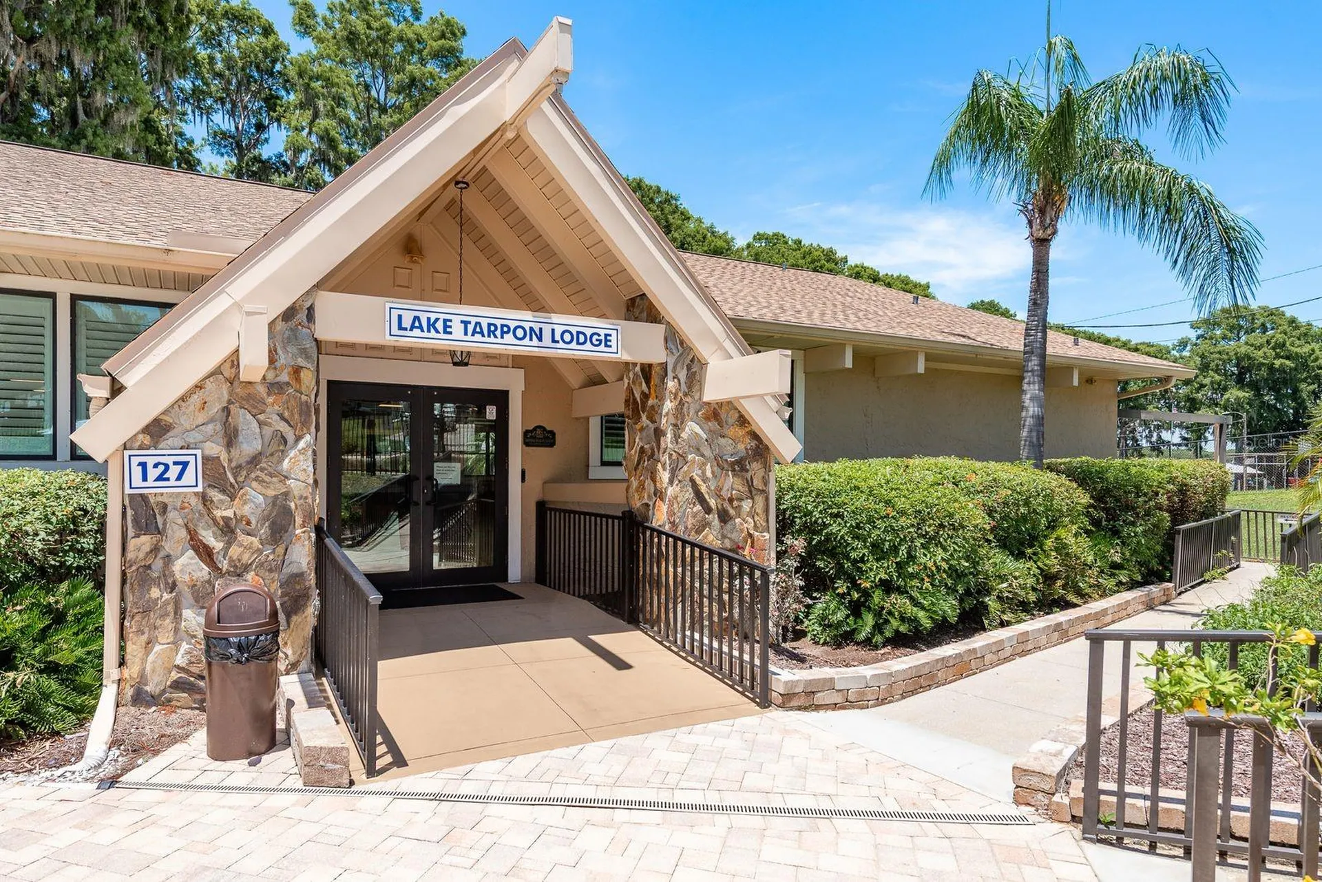 3836 Tarpon Pointe Circle Palm Harbor FL 34684
