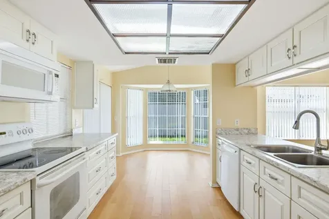 3836 Tarpon Pointe Circle Palm Harbor FL 34684