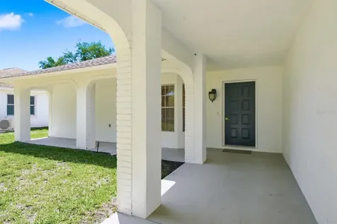 3836 Tarpon Pointe Circle Palm Harbor FL 34684