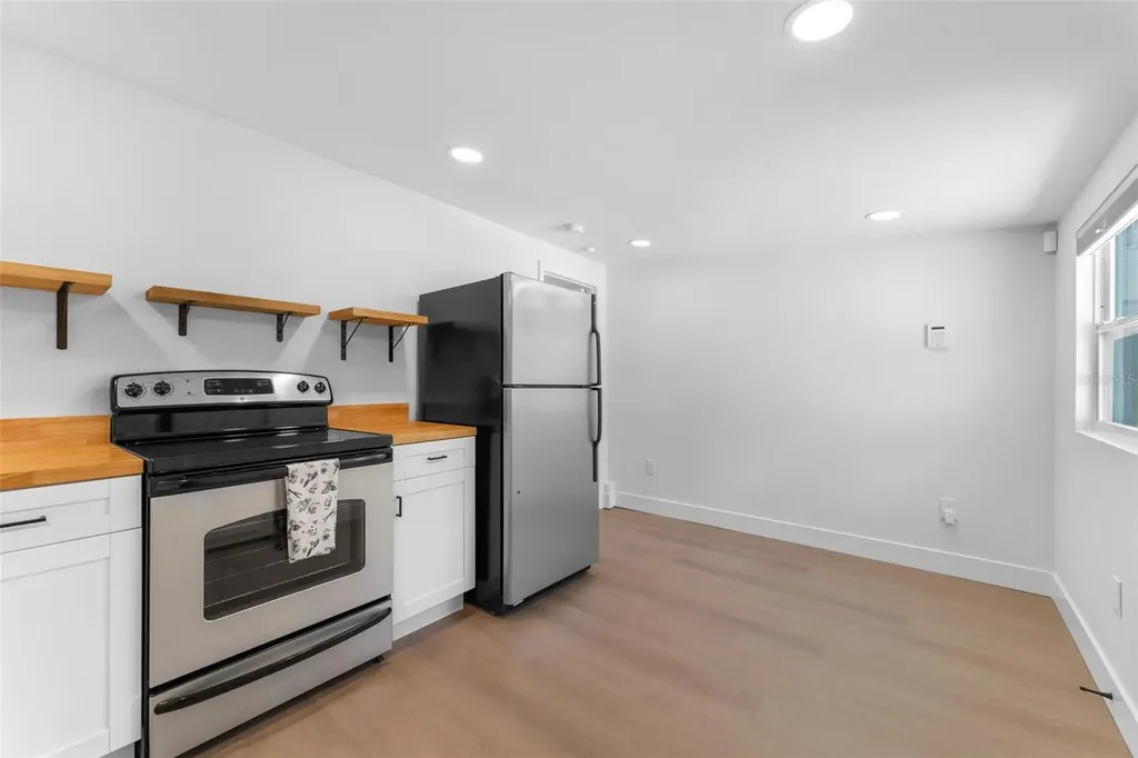 501 E Cluster Avenue Tampa FL 33604