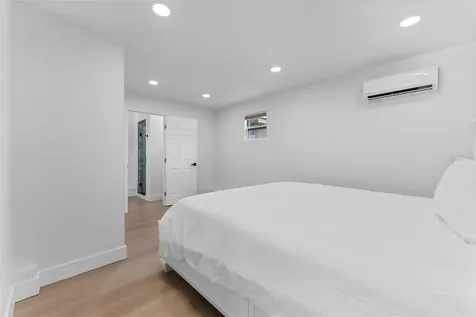 501 E Cluster Avenue Tampa FL 33604