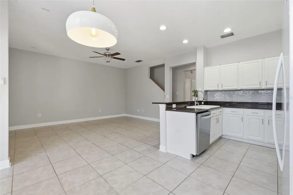 10111 Hayfield Way Tampa FL 33626