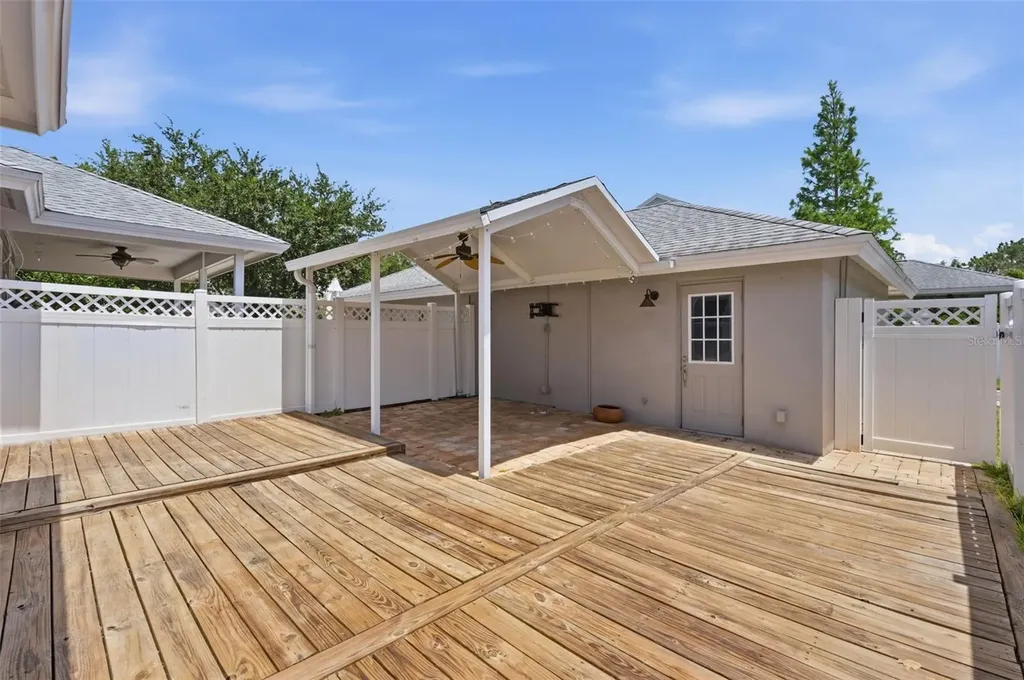 10111 Hayfield Way Tampa FL 33626