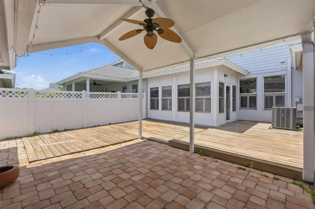 10111 Hayfield Way Tampa FL 33626