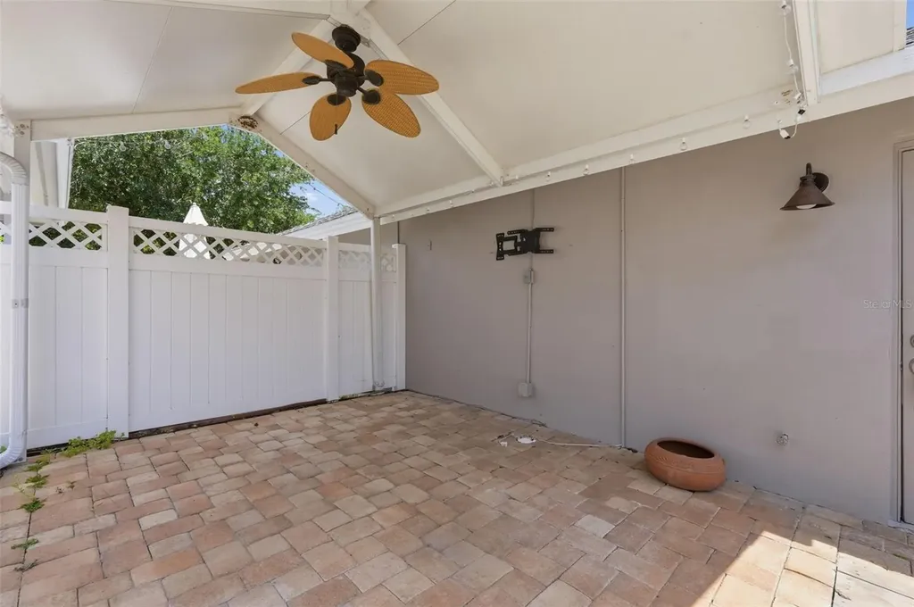 10111 Hayfield Way Tampa FL 33626