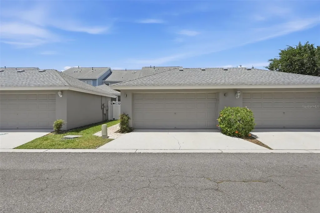 10111 Hayfield Way Tampa FL 33626