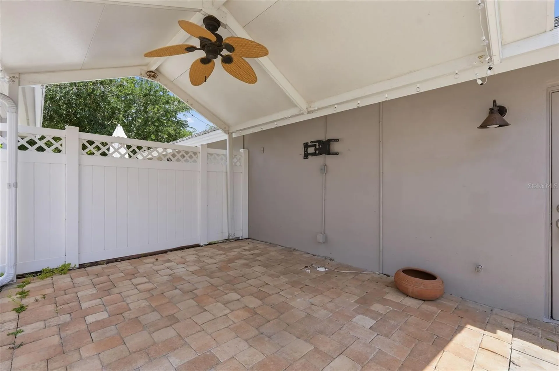 10111 Hayfield Way Tampa FL 33626