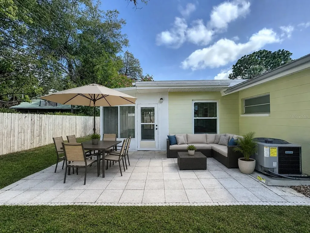 7610 117th Street Seminole FL 33772