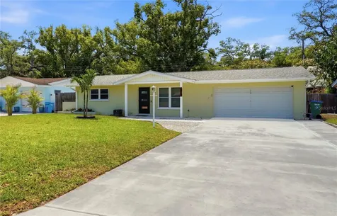 7610 117th Street Seminole FL 33772