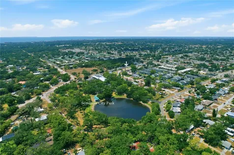 7610 117th Street Seminole FL 33772