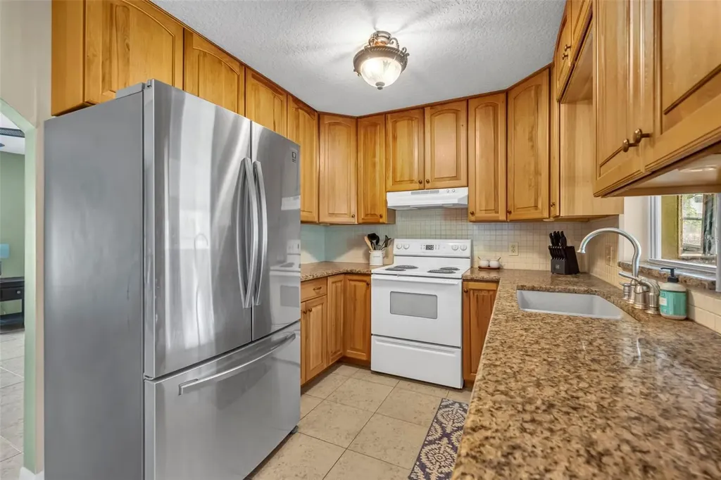 430 Cypress Isles Road Osteen FL 32764