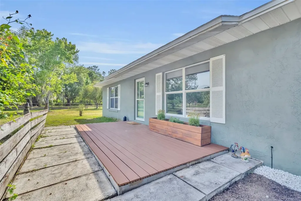 430 Cypress Isles Road Osteen FL 32764