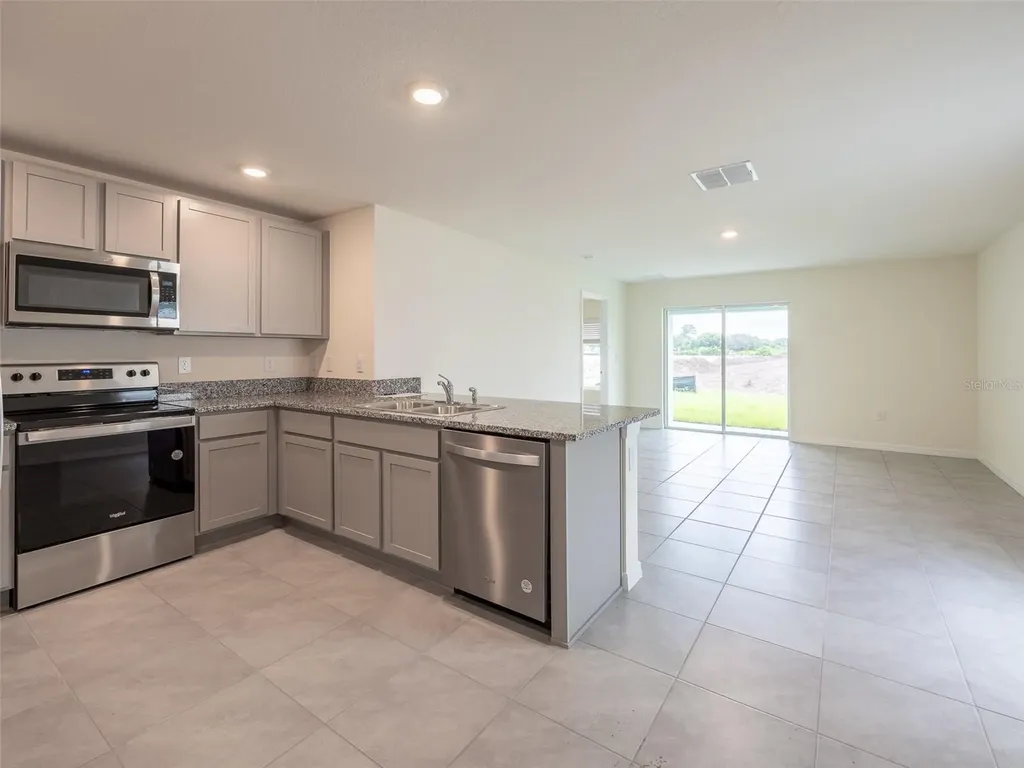 3820 Mannered Gold Avenue Bradenton FL 34208