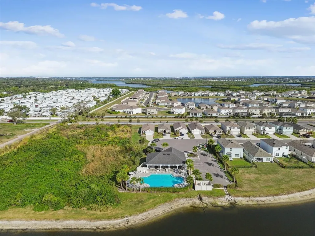 3820 Mannered Gold Avenue Bradenton FL 34208
