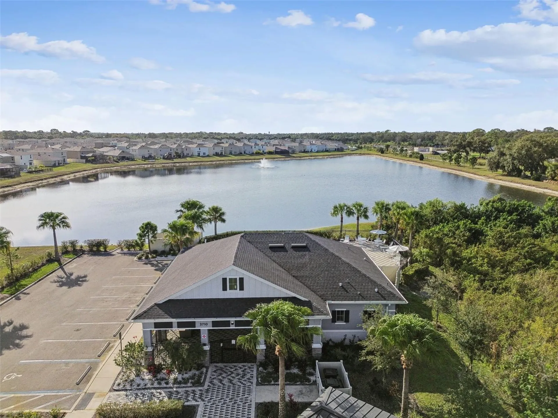 3820 Mannered Gold Avenue Bradenton FL 34208