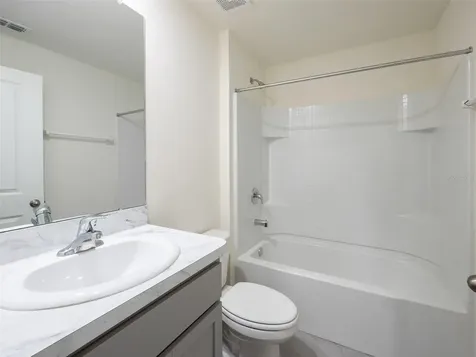 3820 Mannered Gold Avenue Bradenton FL 34208
