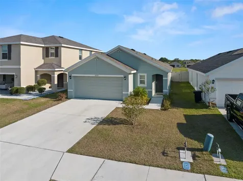 3820 Mannered Gold Avenue Bradenton FL 34208