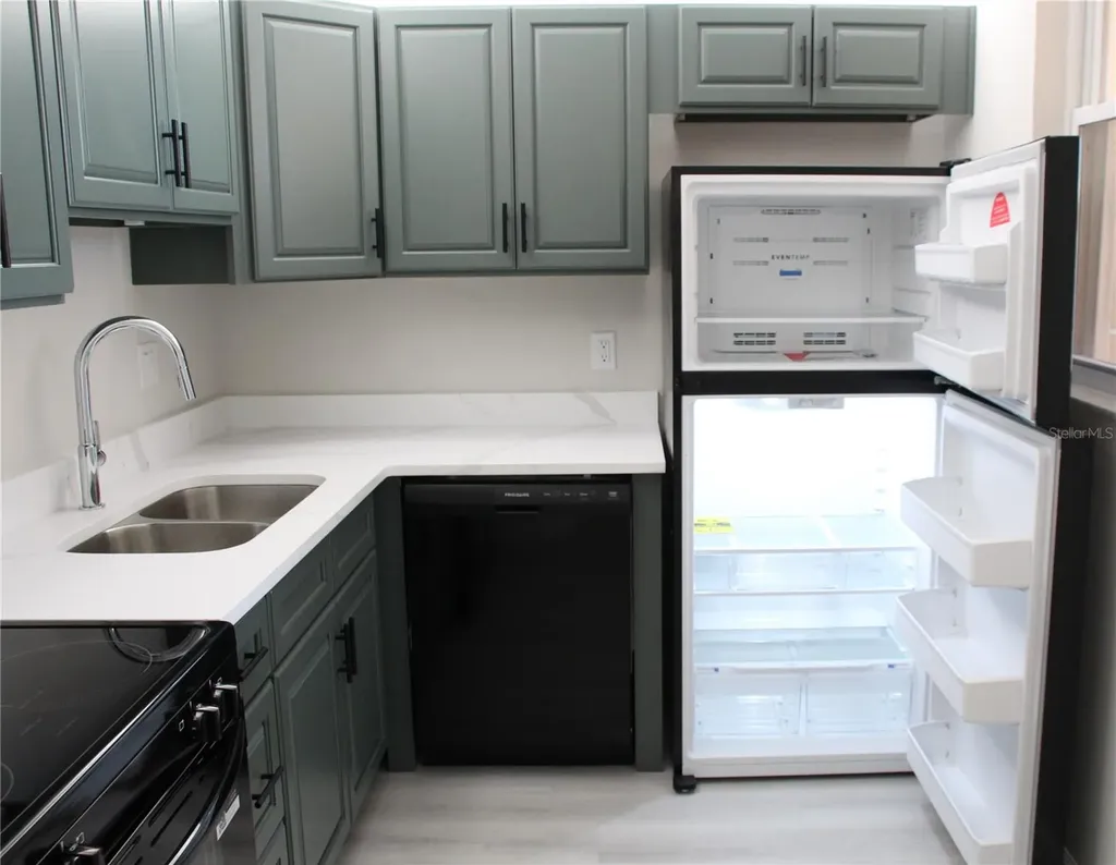 7560 Bay Island Drive S South Pasadena FL 33707