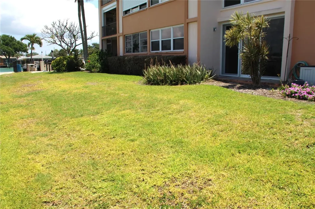 7560 Bay Island Drive S South Pasadena FL 33707