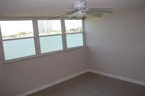 7560 Bay Island Drive S South Pasadena FL 33707