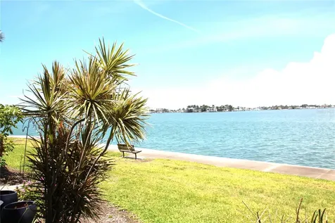 7560 Bay Island Drive S South Pasadena FL 33707
