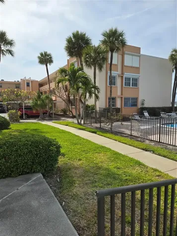 7560 Bay Island Drive S South Pasadena FL 33707