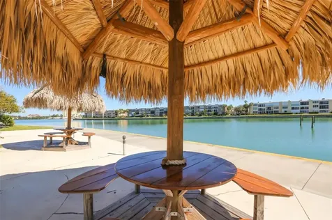 7560 Bay Island Drive S South Pasadena FL 33707