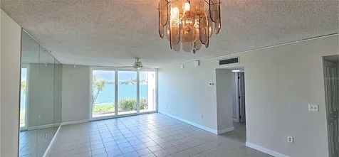 7560 Bay Island Drive S South Pasadena FL 33707