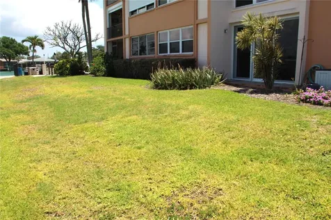 7560 Bay Island Drive S South Pasadena FL 33707