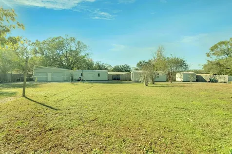 5201 Pless Road Plant City FL 33565