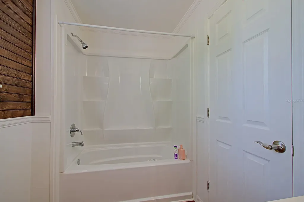 360 W Central Avenue Orange City FL 32763