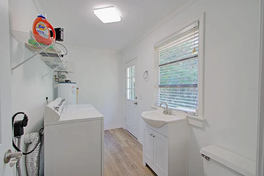 360 W Central Avenue Orange City FL 32763