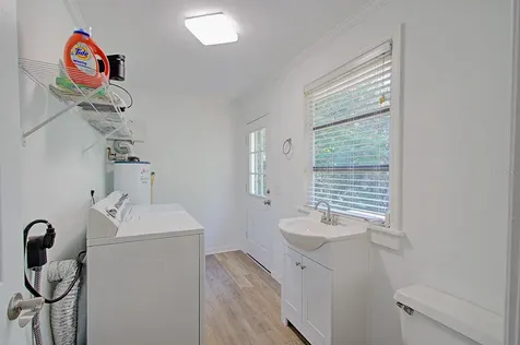 360 W Central Avenue Orange City FL 32763